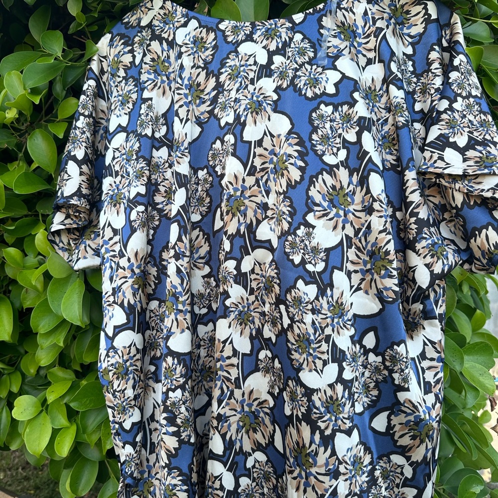 Anne Klein Blue Floral Blouse